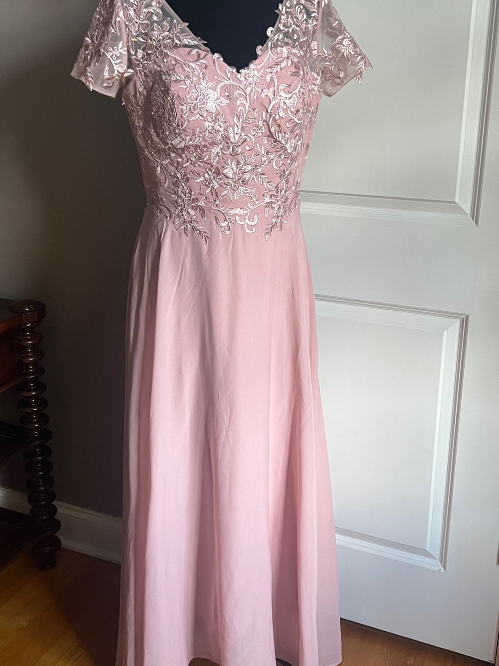 Embroidered V-Neck Pink Formal Dress for Women